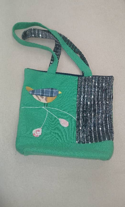 کیف توت بگ گودی با طرح گنجشک که سبک ژاپنی دوزی دوخته شده دست دوزه🌟ارسال پس کرایه پست 🌟
